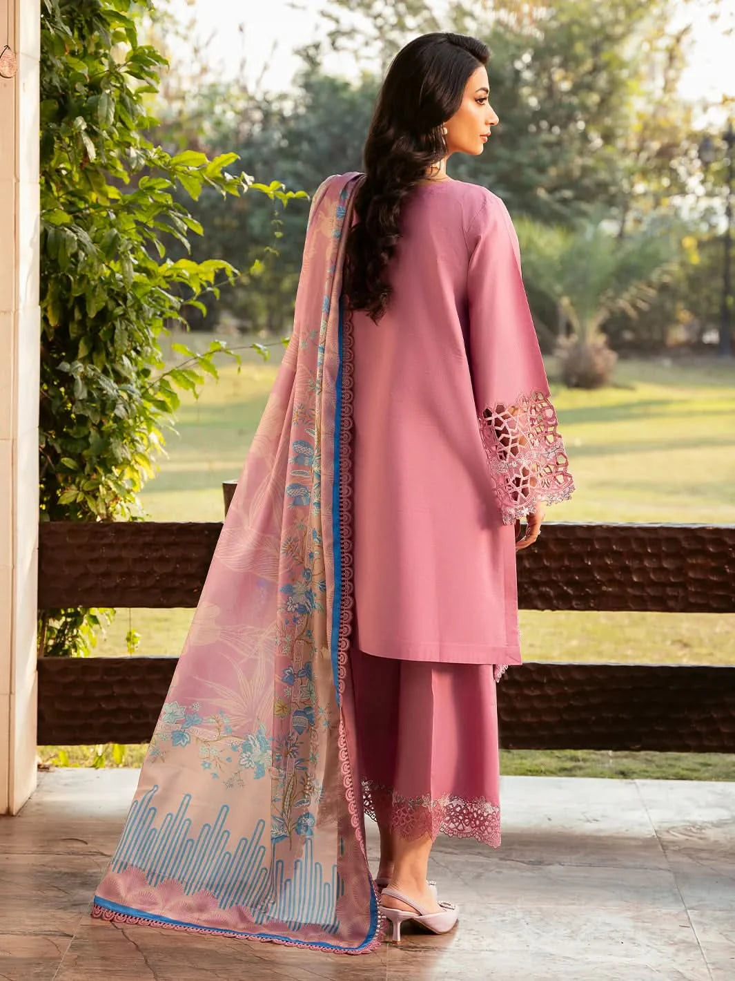 3 PC EMBROIDERED DHANAK SUIT - BG809