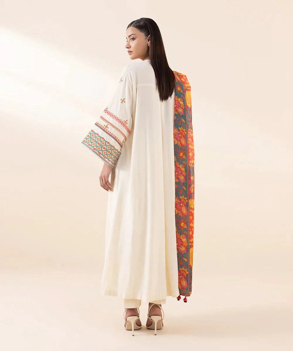 3 PC EMBROIDERED LAWN - BG762