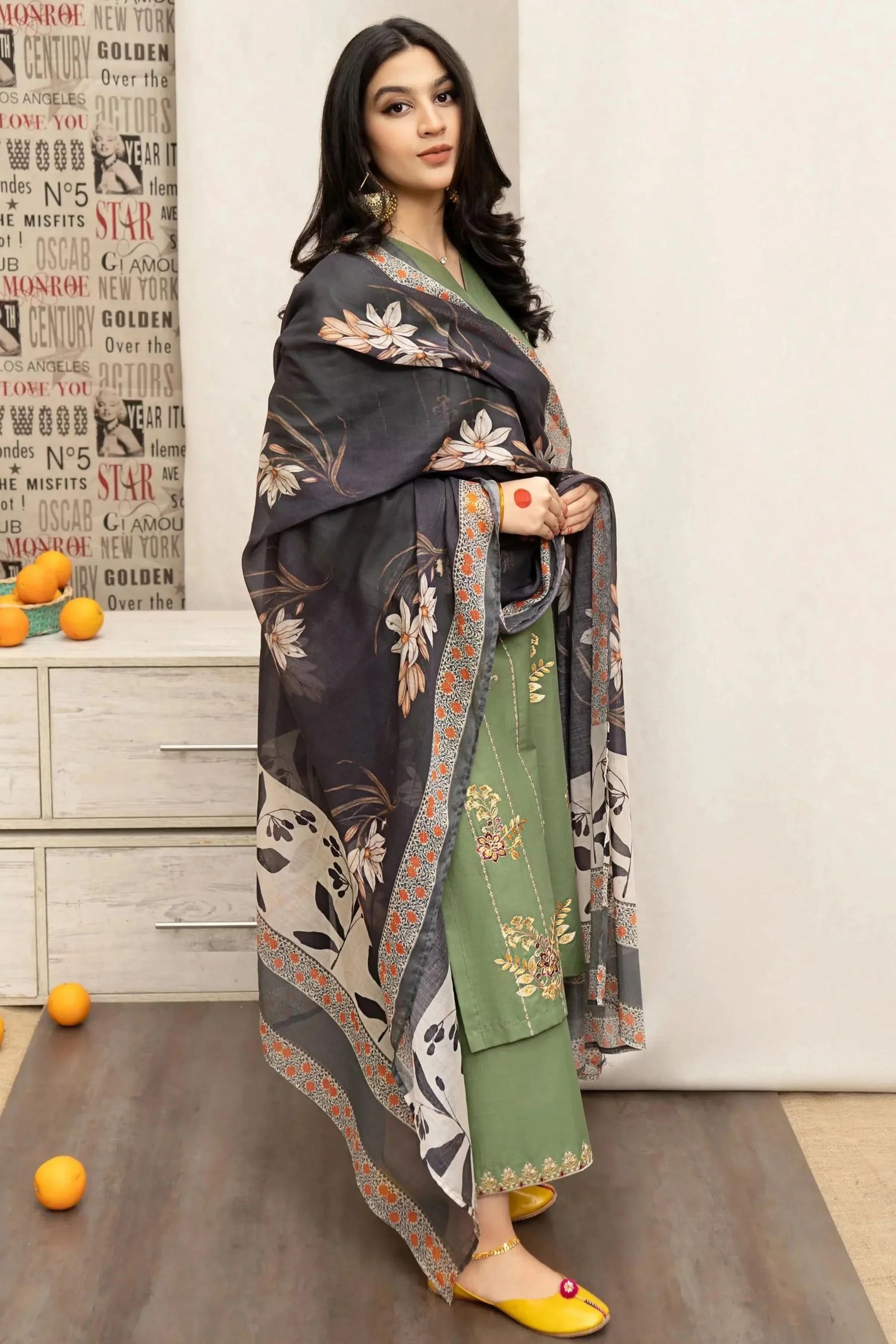 3PC EMBROIDERED COTTON SUIT - BG601