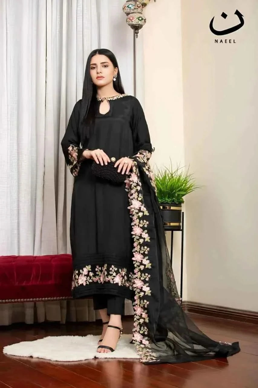 3PC EMBROIDERED LAWN SUIT - BG608