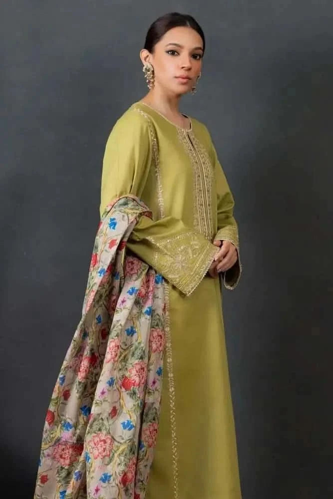 EMBROIDERED LAWN 3PC SUIT-BG790