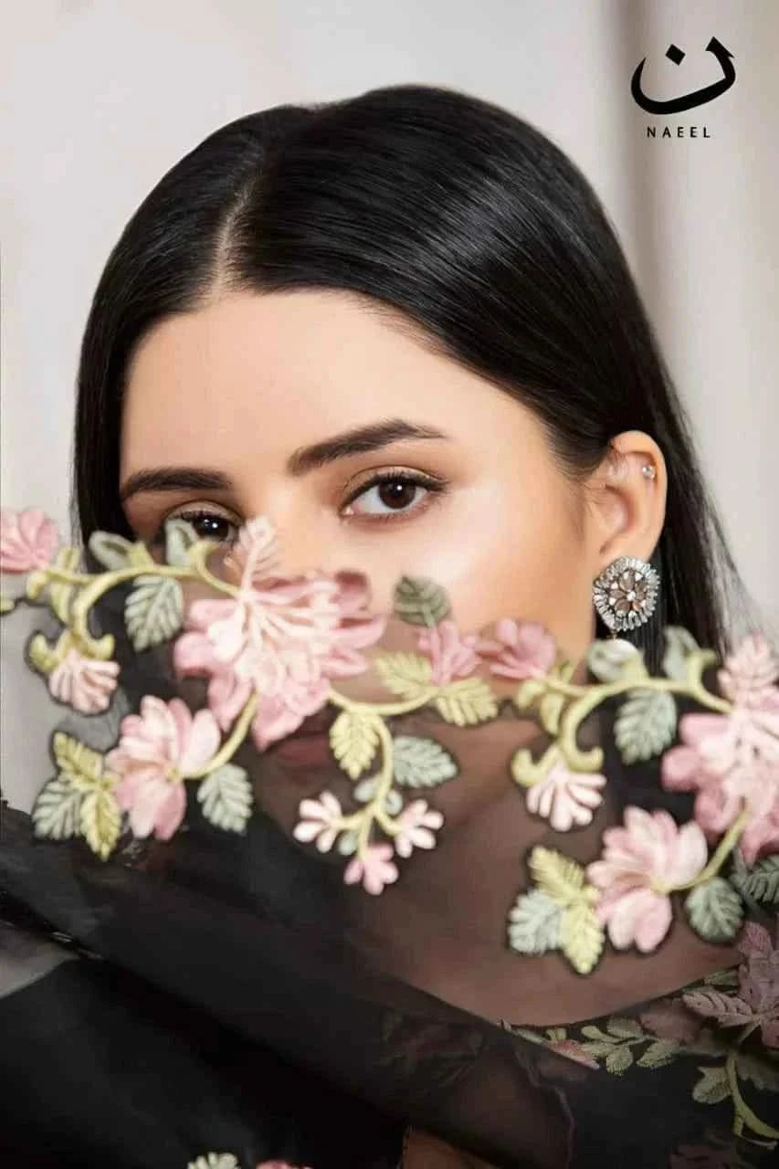 3PC EMBROIDERED LAWN SUIT - BG607