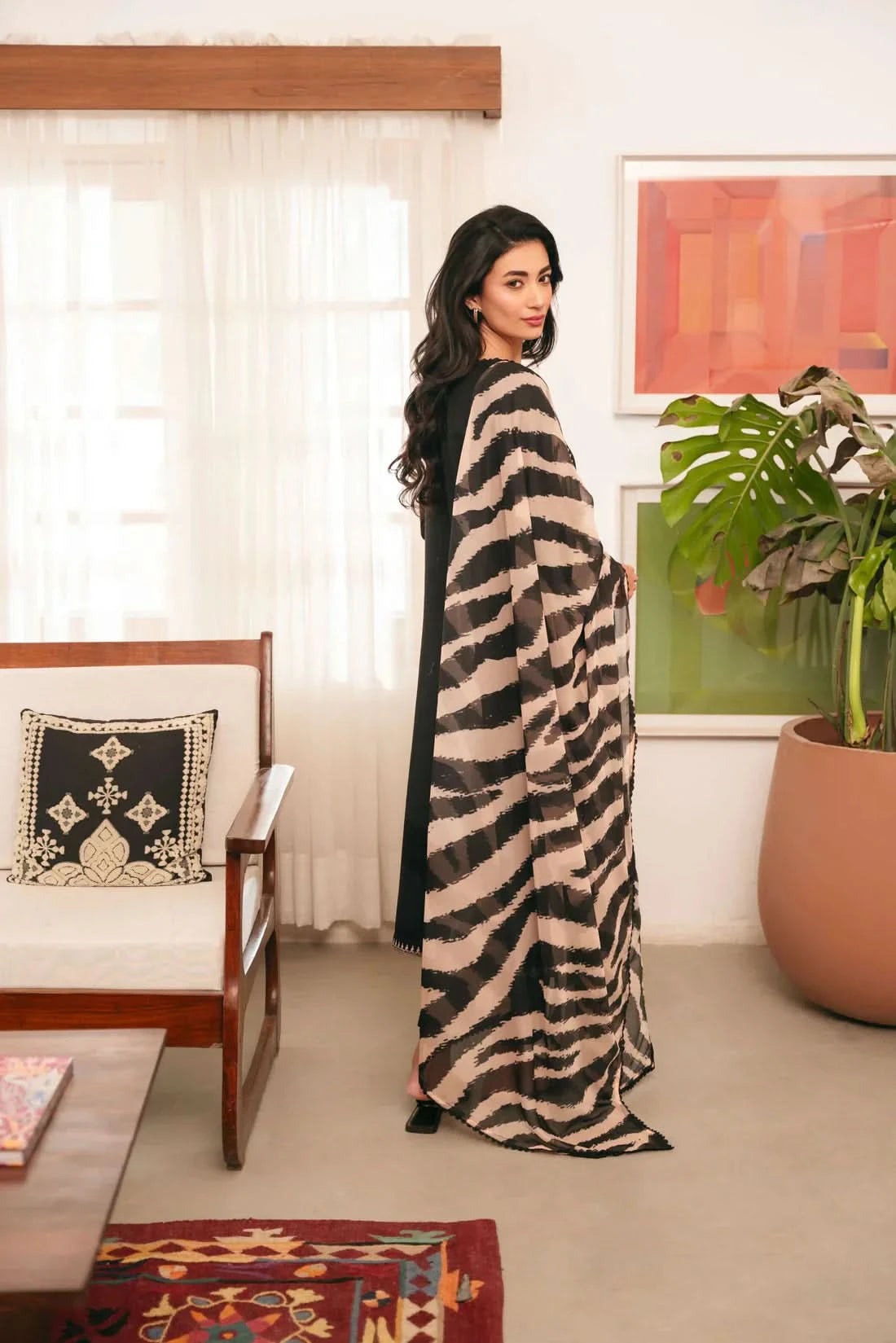 3 PC EMBROIDERED DHANAK SUIT - BG808