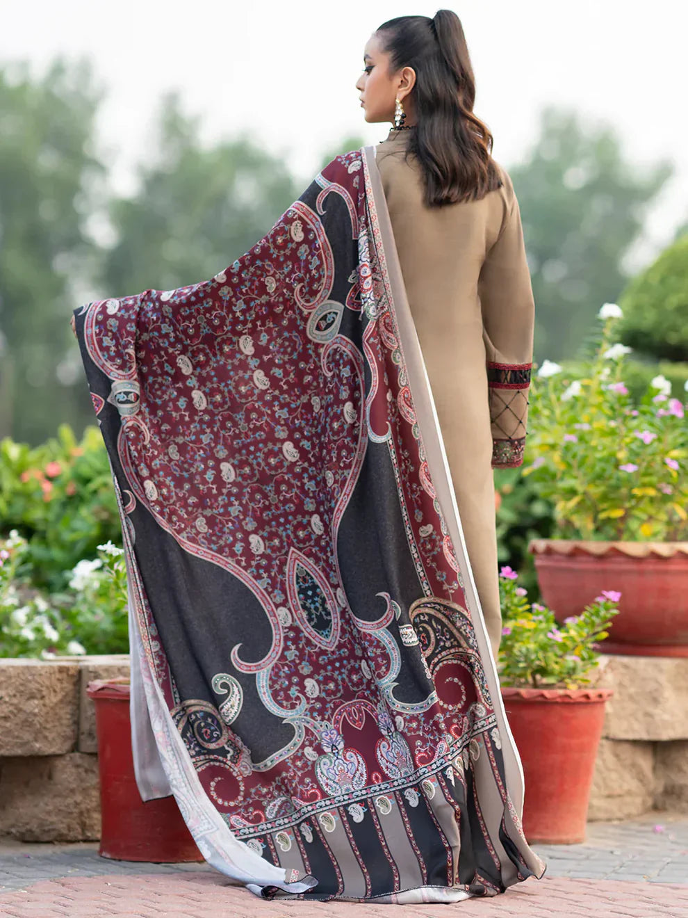 3 PC EMBROIDERED DHANAK SUIT -BG593