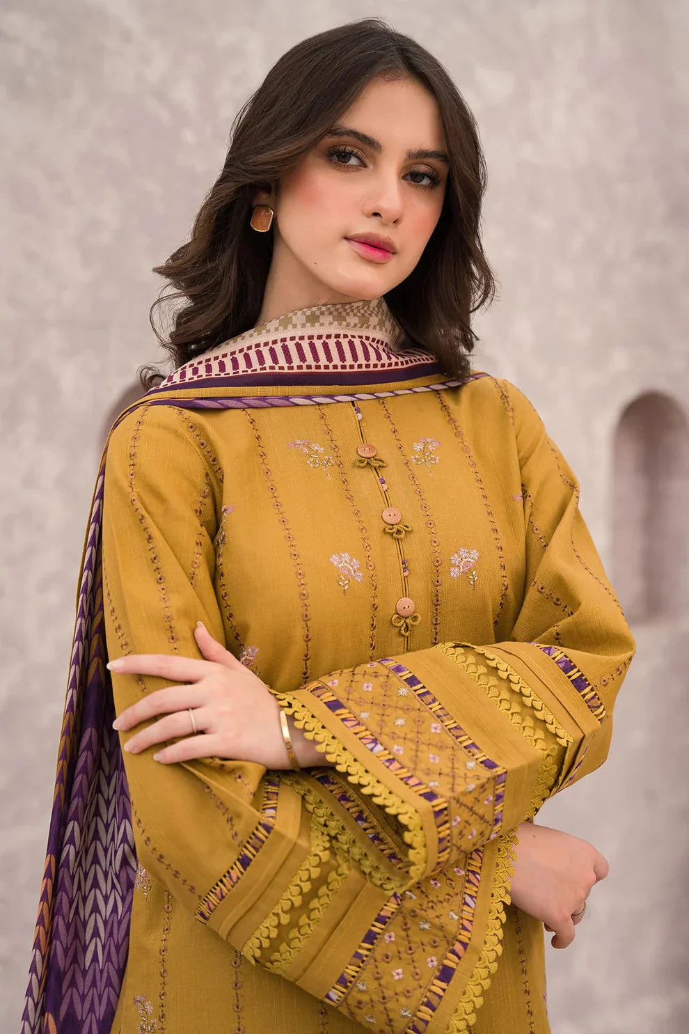 3 PIECE-EMBROIDERED LAWN SUIT-BG543