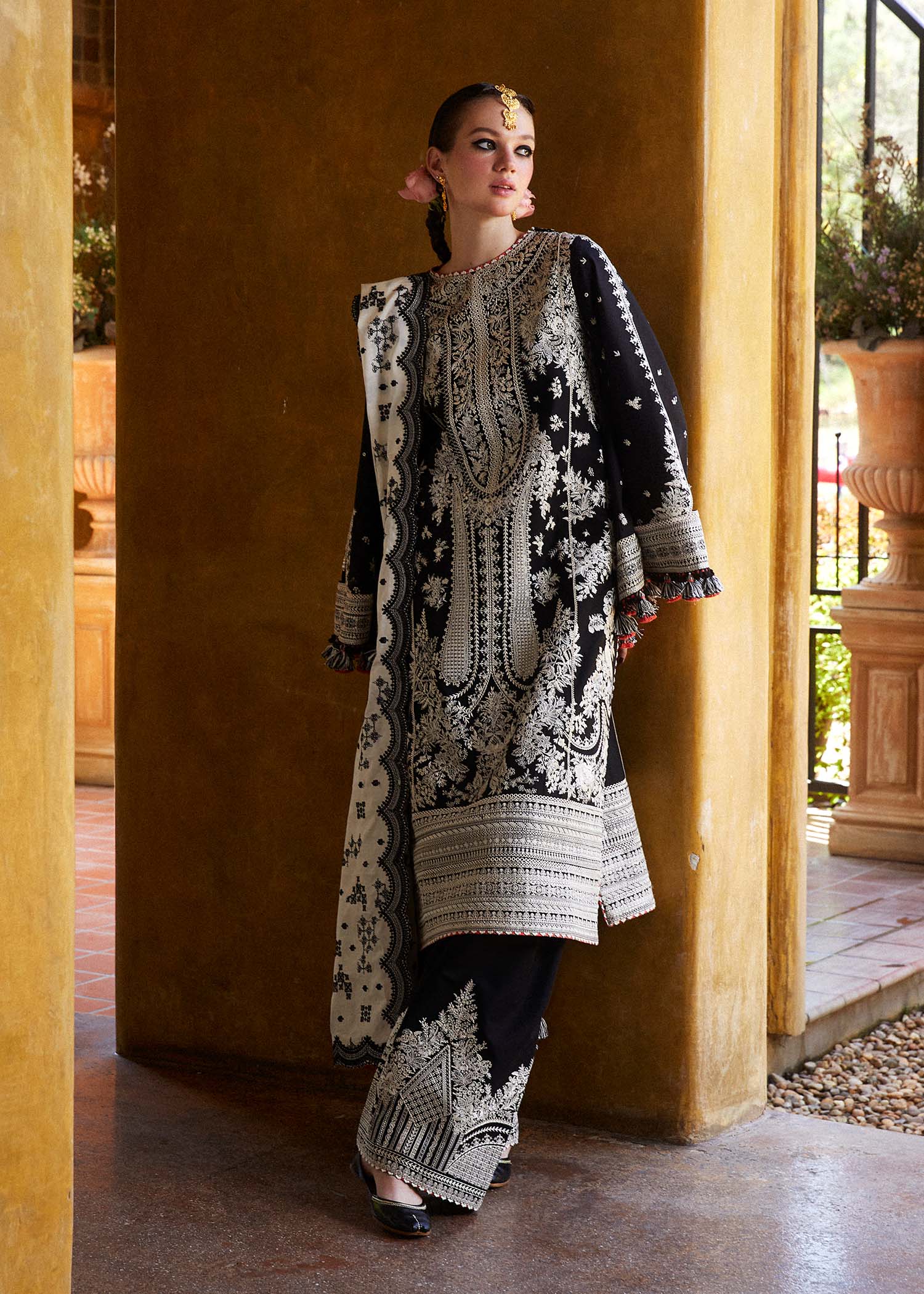 SHAMS 3PC EMBROIDERED LAWN - BG859