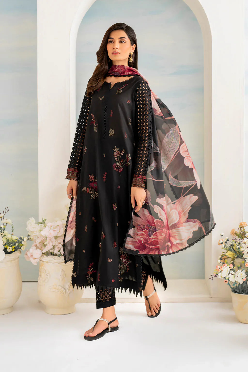 3 PC - EMBROIDERED DHANAK SUIT - BG592
