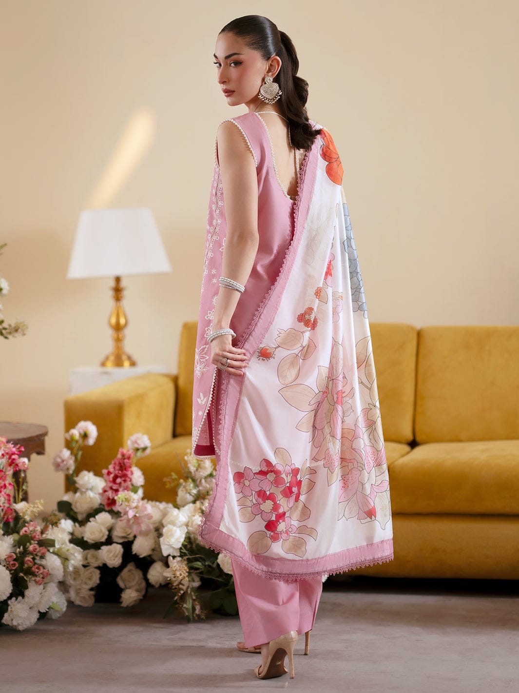 3PC EMBROIDERY LAWN SUIT - BG880