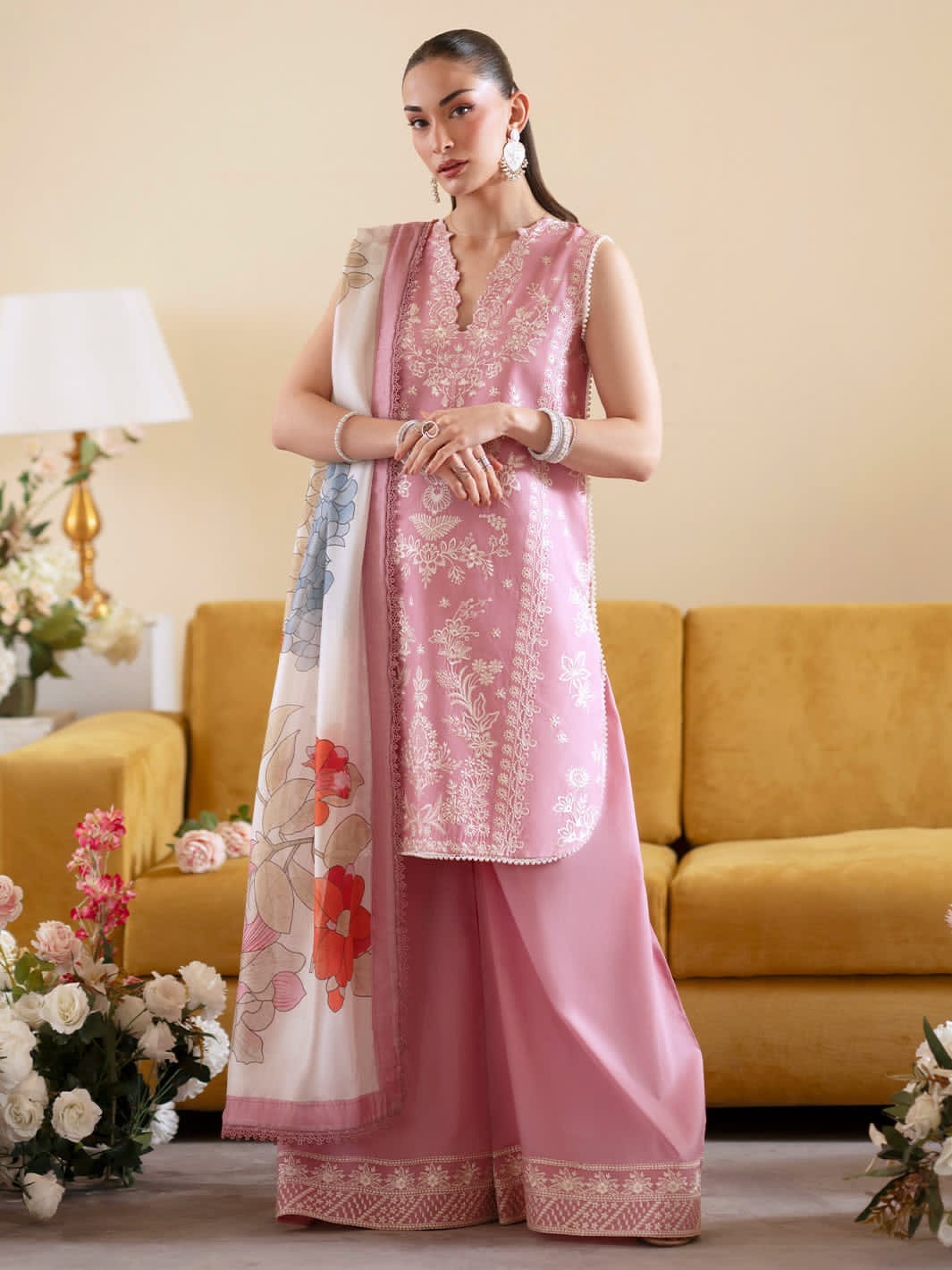 3PC EMBROIDERY LAWN SUIT - BG880