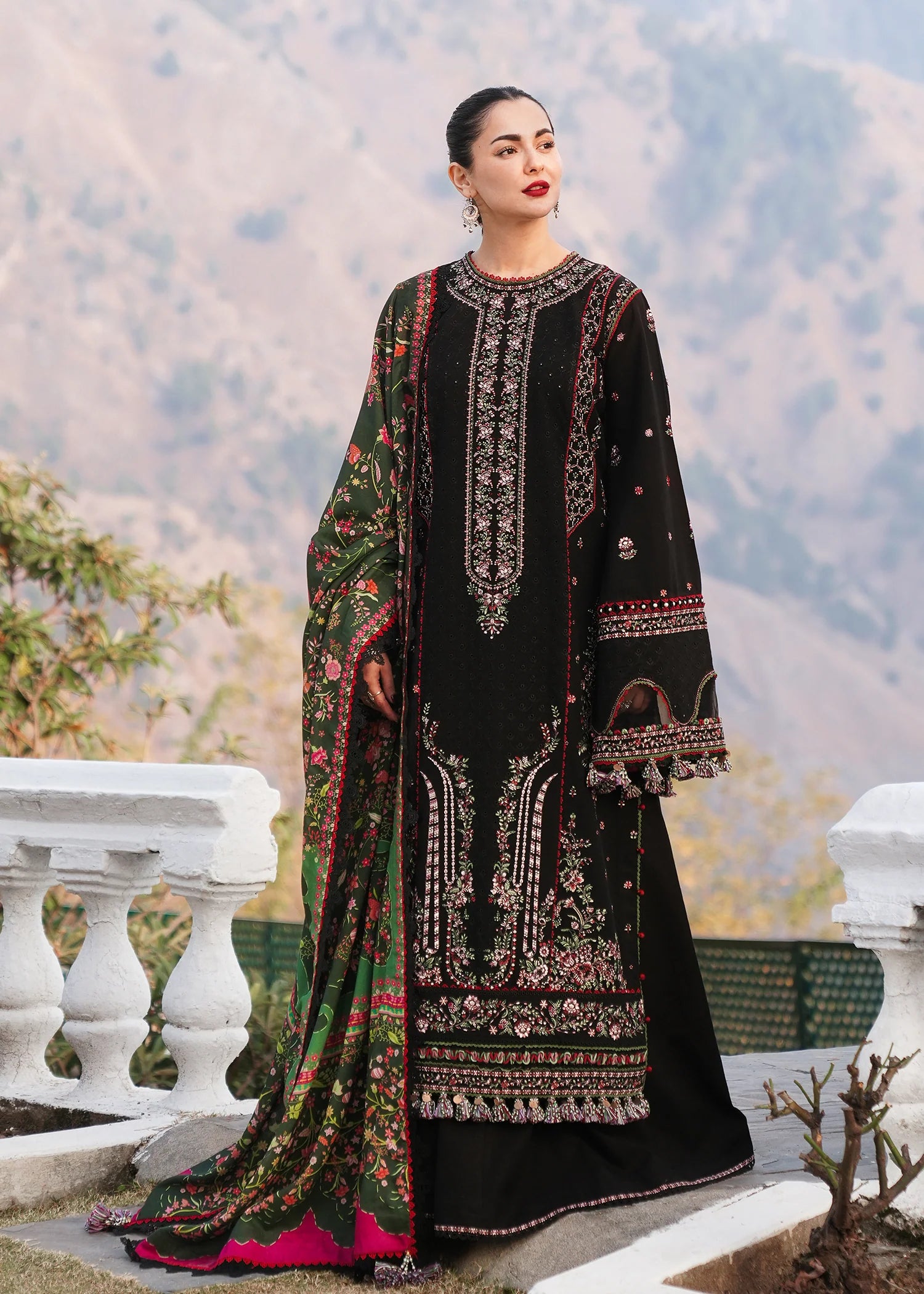 ZOBIA 3PC LAWN UNSTITCHED -  BG852