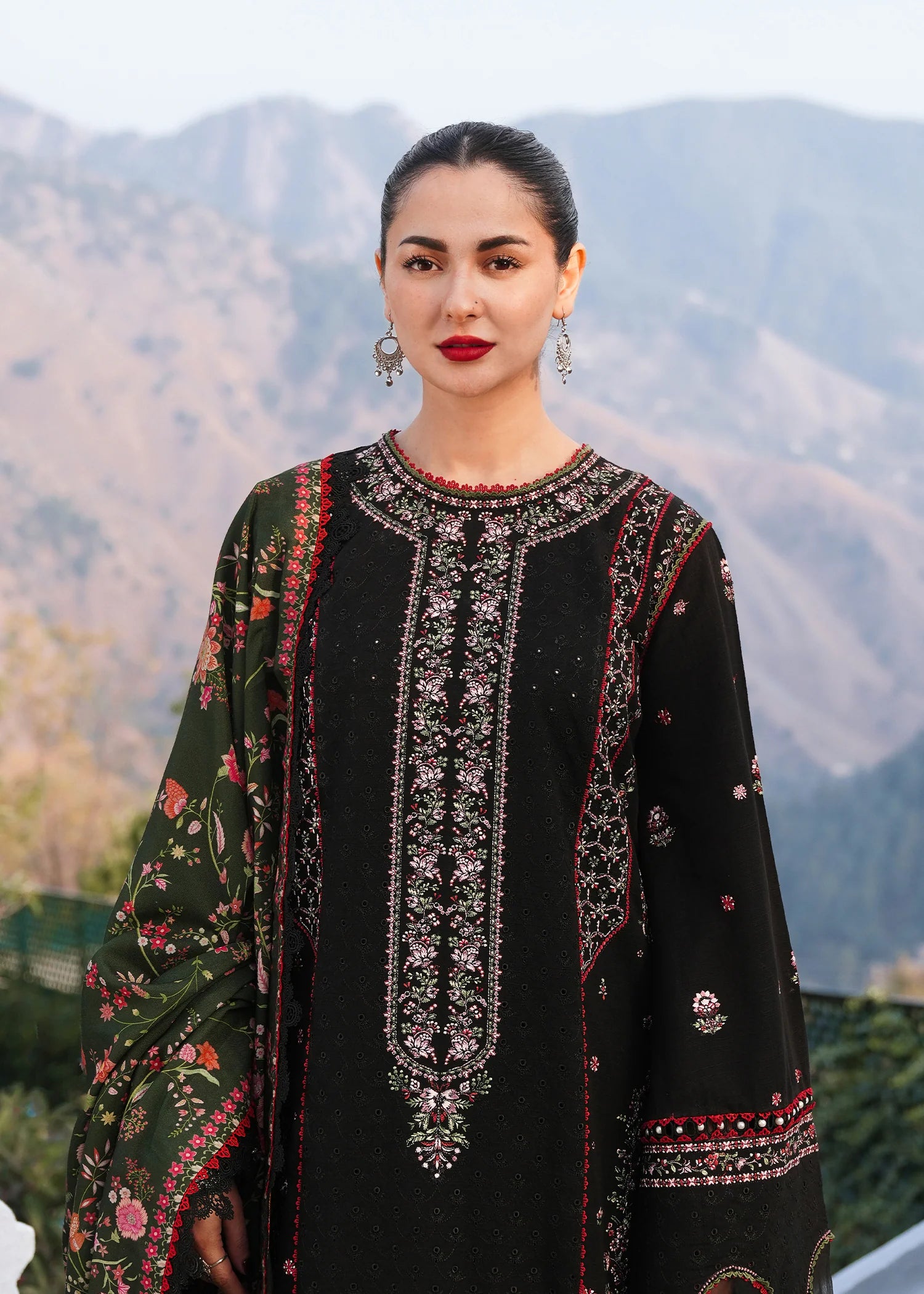 ZOBIA 3PC LAWN UNSTITCHED -  BG852