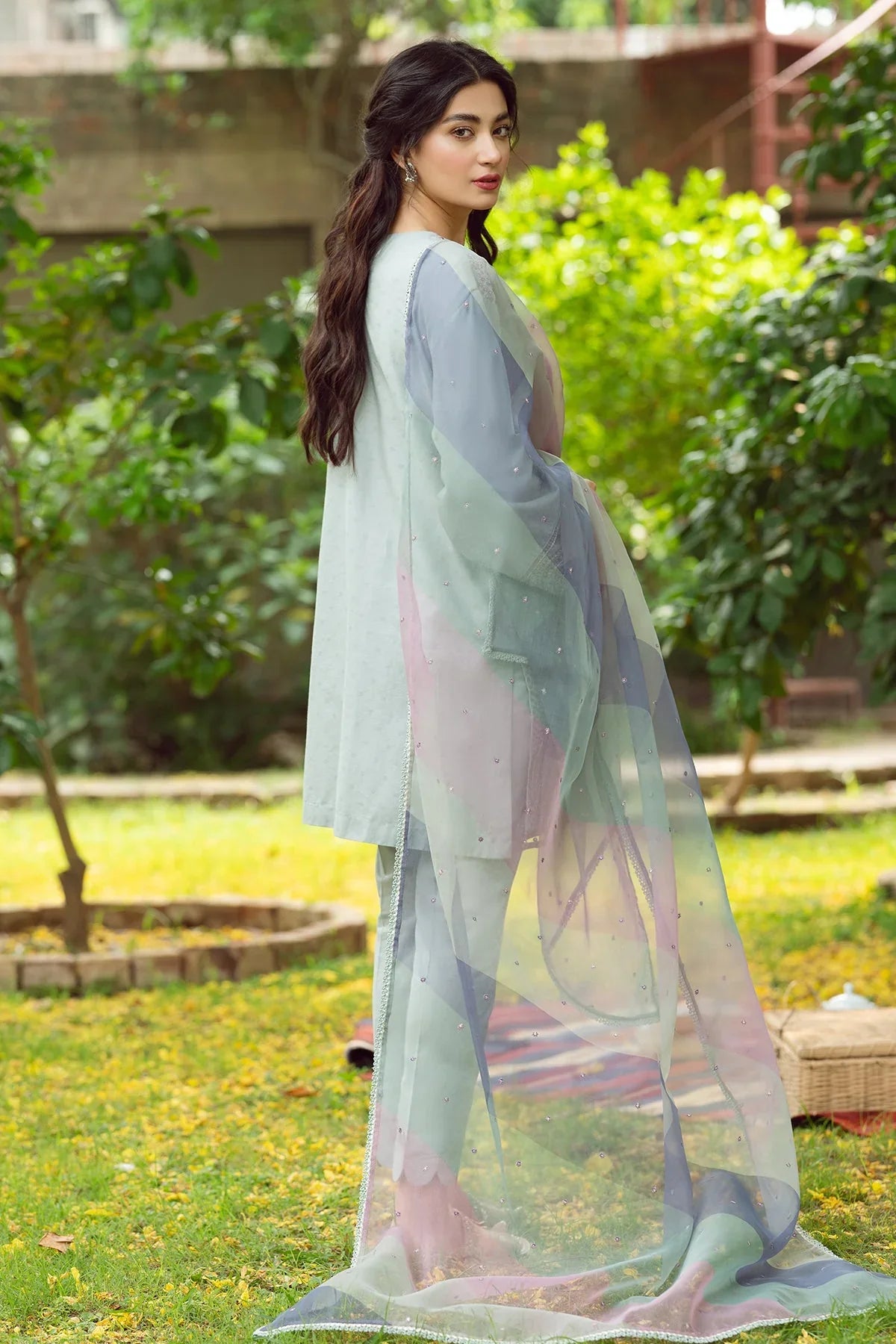 3 PIECE-EMBROIDERED LAWN SUIT-BG557