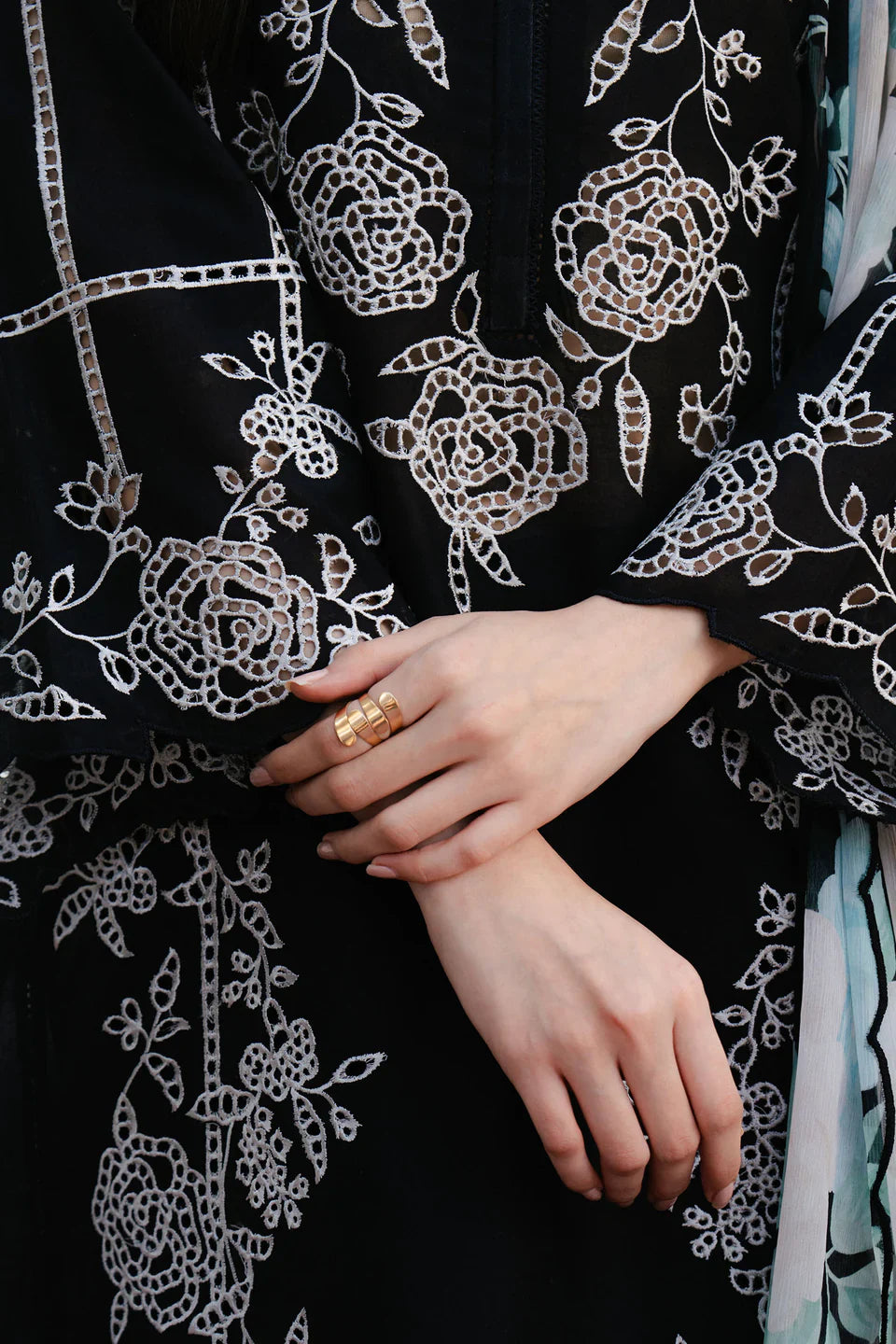 3 PC UNSTITCHED LAWN SUIT - BG866