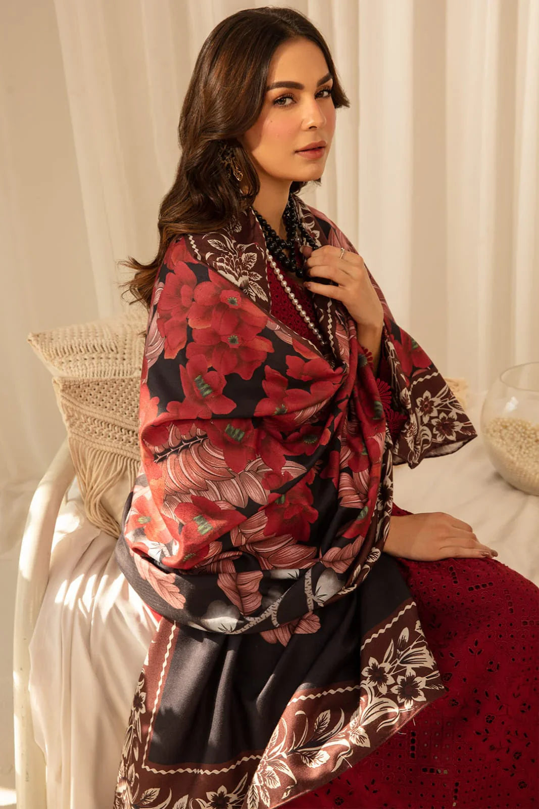 3 PC BORING EMBROIDERED LAWN SUIT-BG586