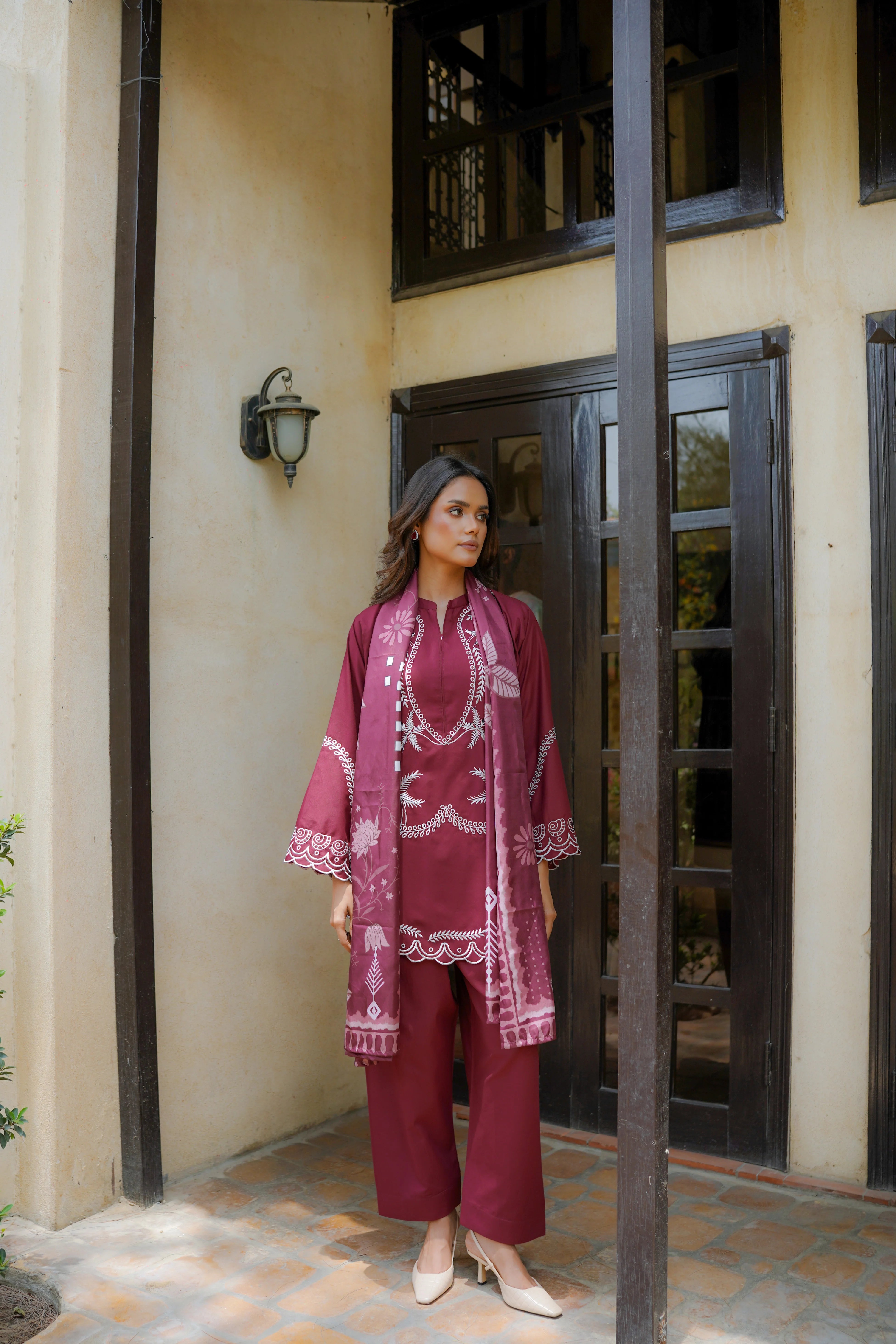 Maroon schiffli DHANAK - BG602