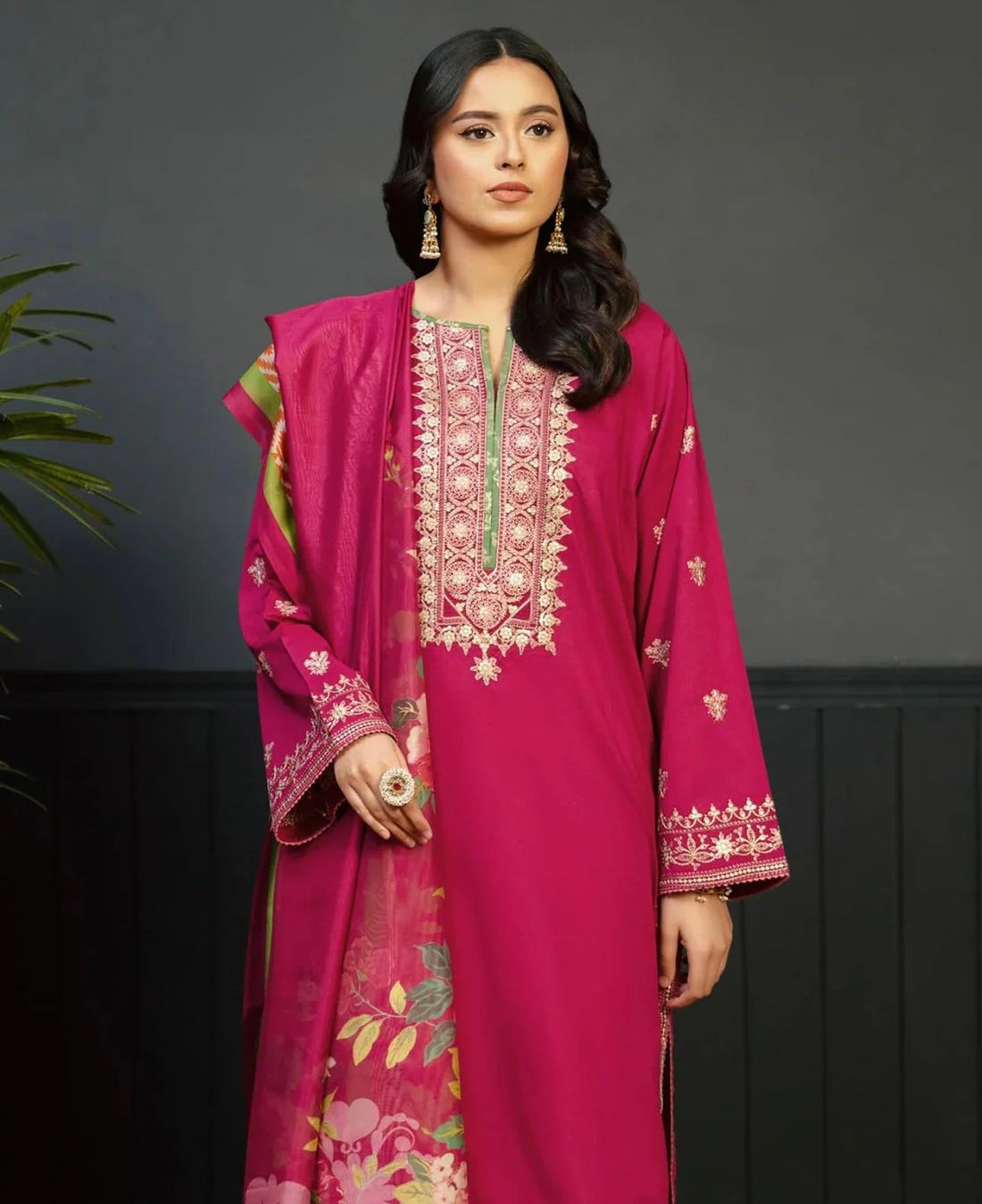 3 PC EMBROIDERED DHANAK SUIT - BG811