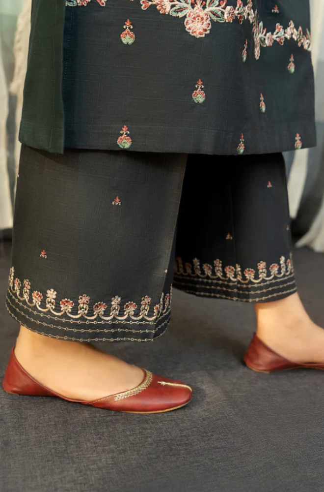 3PC EMBROIDERED DHANAK SUIT - BG637