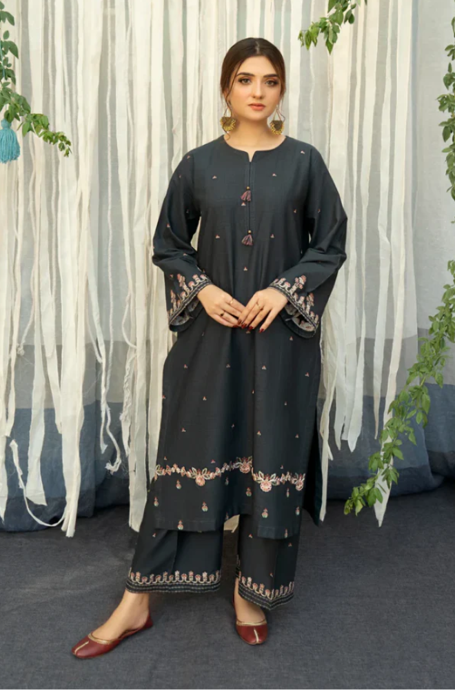 3PC EMBROIDERED DHANAK SUIT - BG637