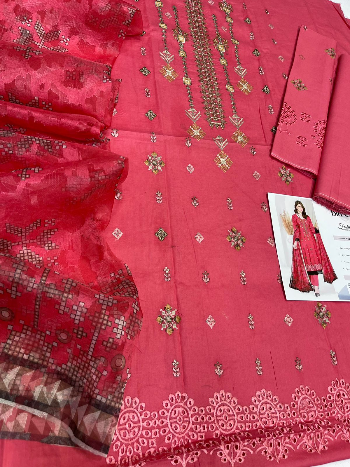3 PIECE-EMBROIDERED CAMBRIC SUIT-BG108
