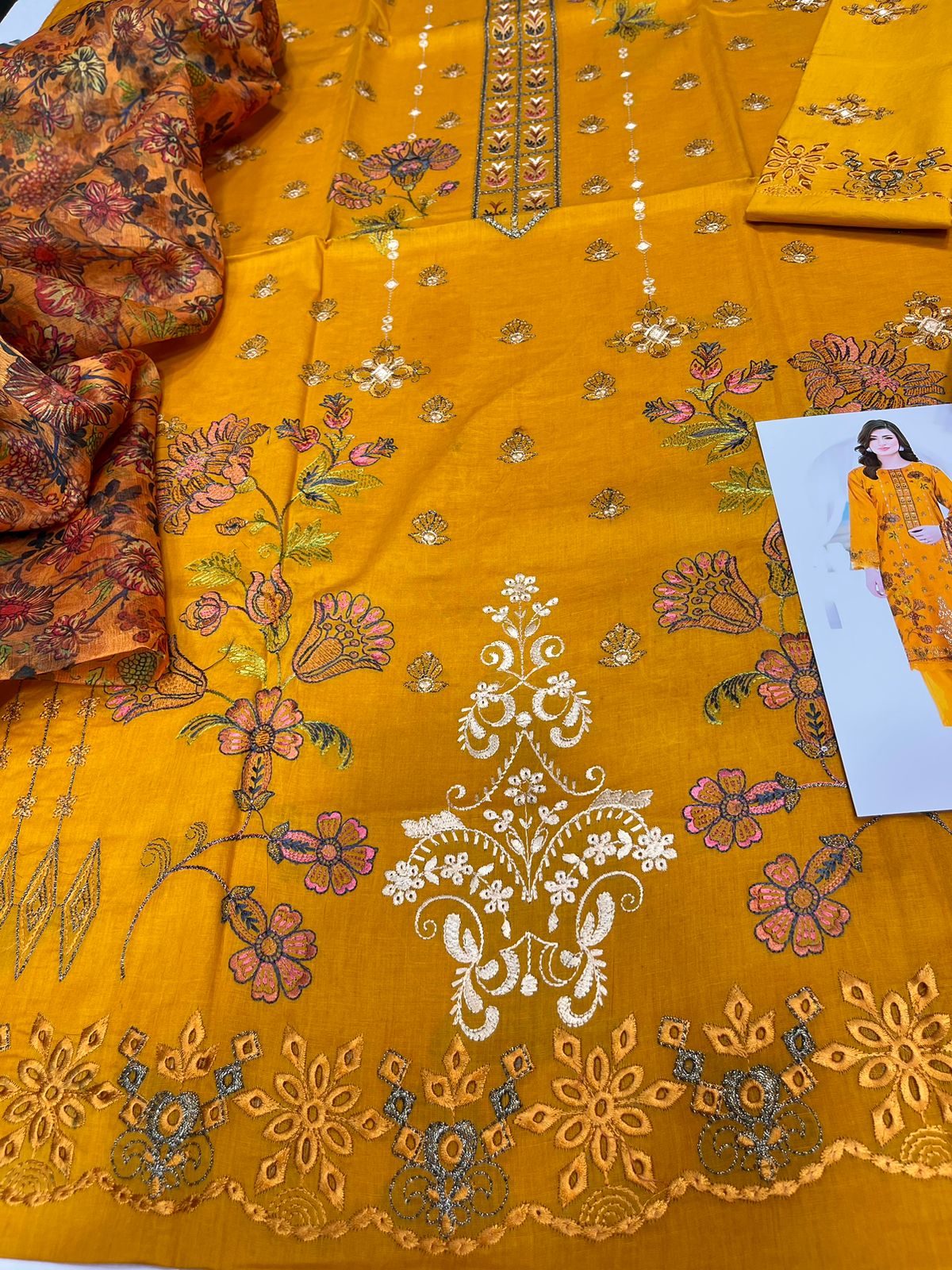 BIN GULZAR-3 PIECE-EMBROIDERED CAMBRIC SUIT-BG102