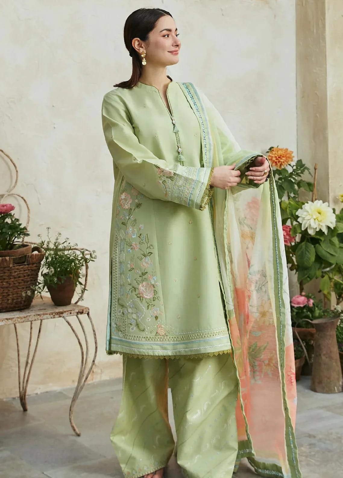 LAYLA-5B-BG517