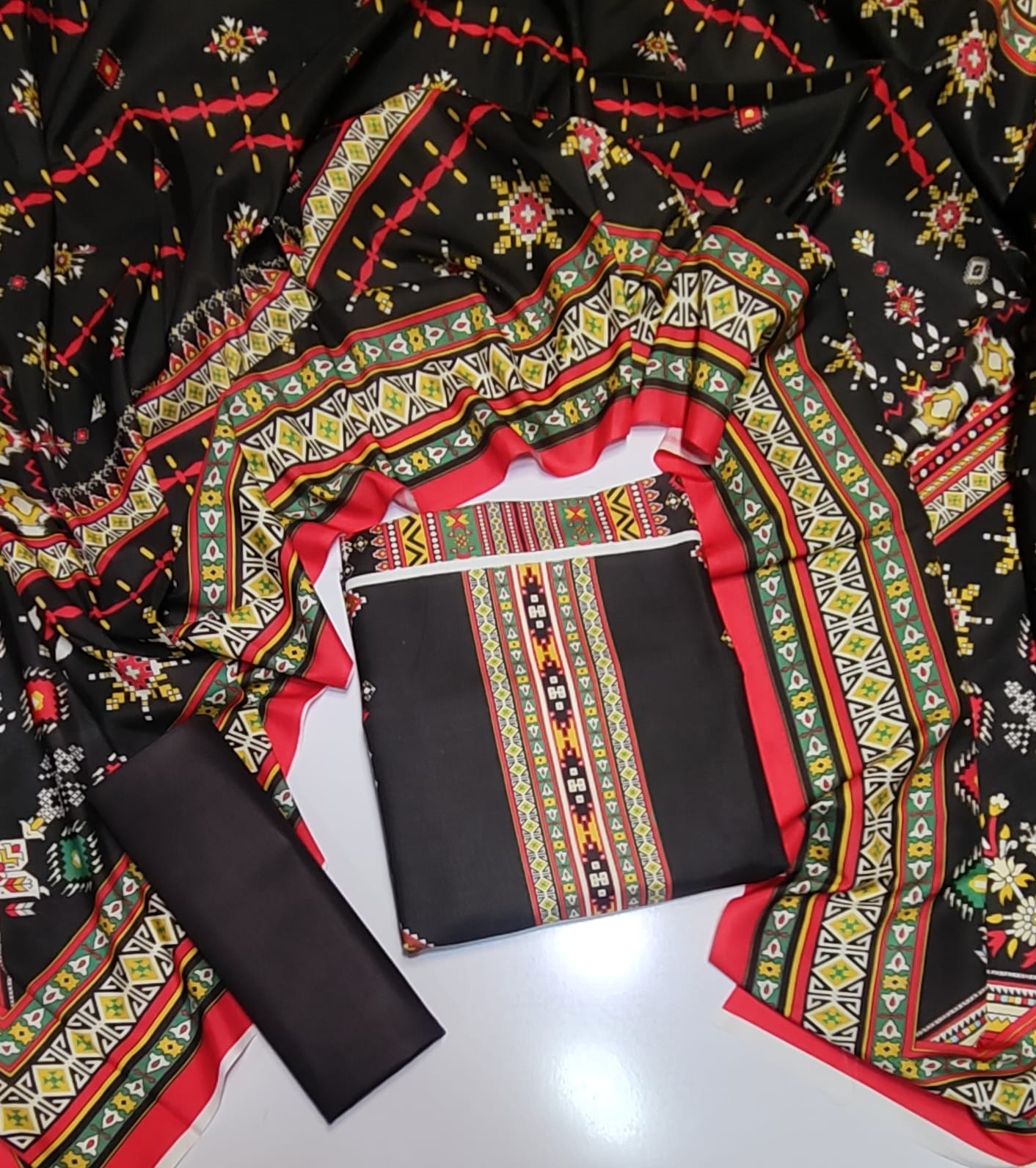 BIN GULZAR-3PC LAWN PRINTED -BG02