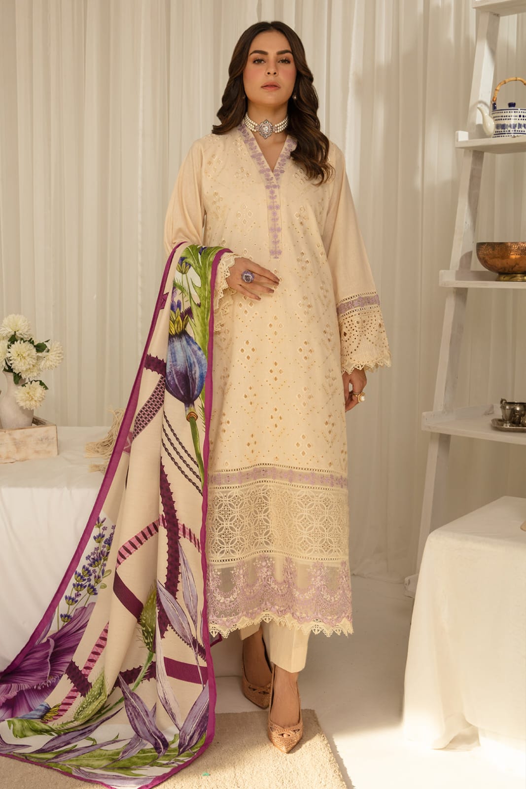 3 PC BORING EMBROIDERED SUIT-BG587