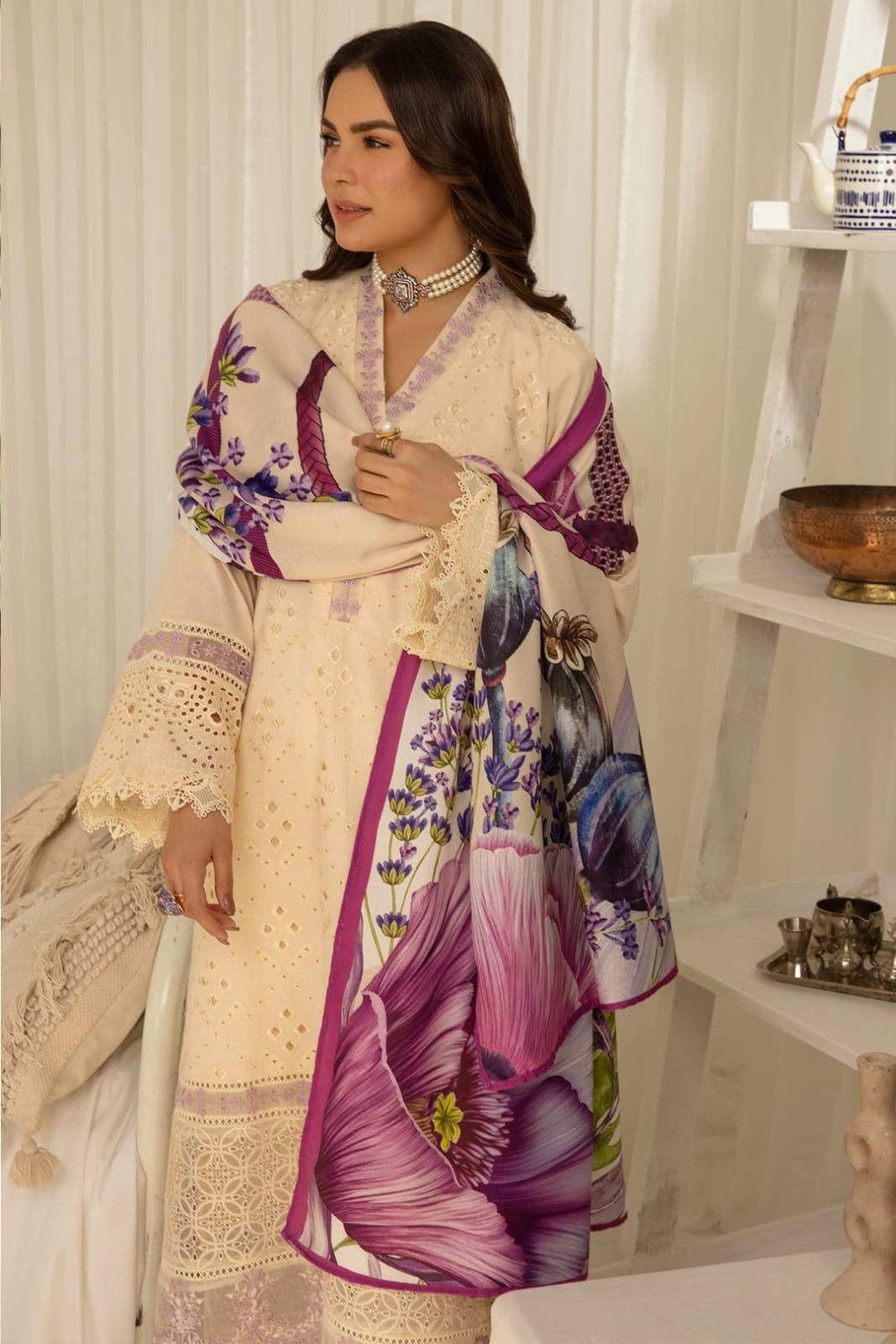 3 PC BORING EMBROIDERED SUIT-BG587