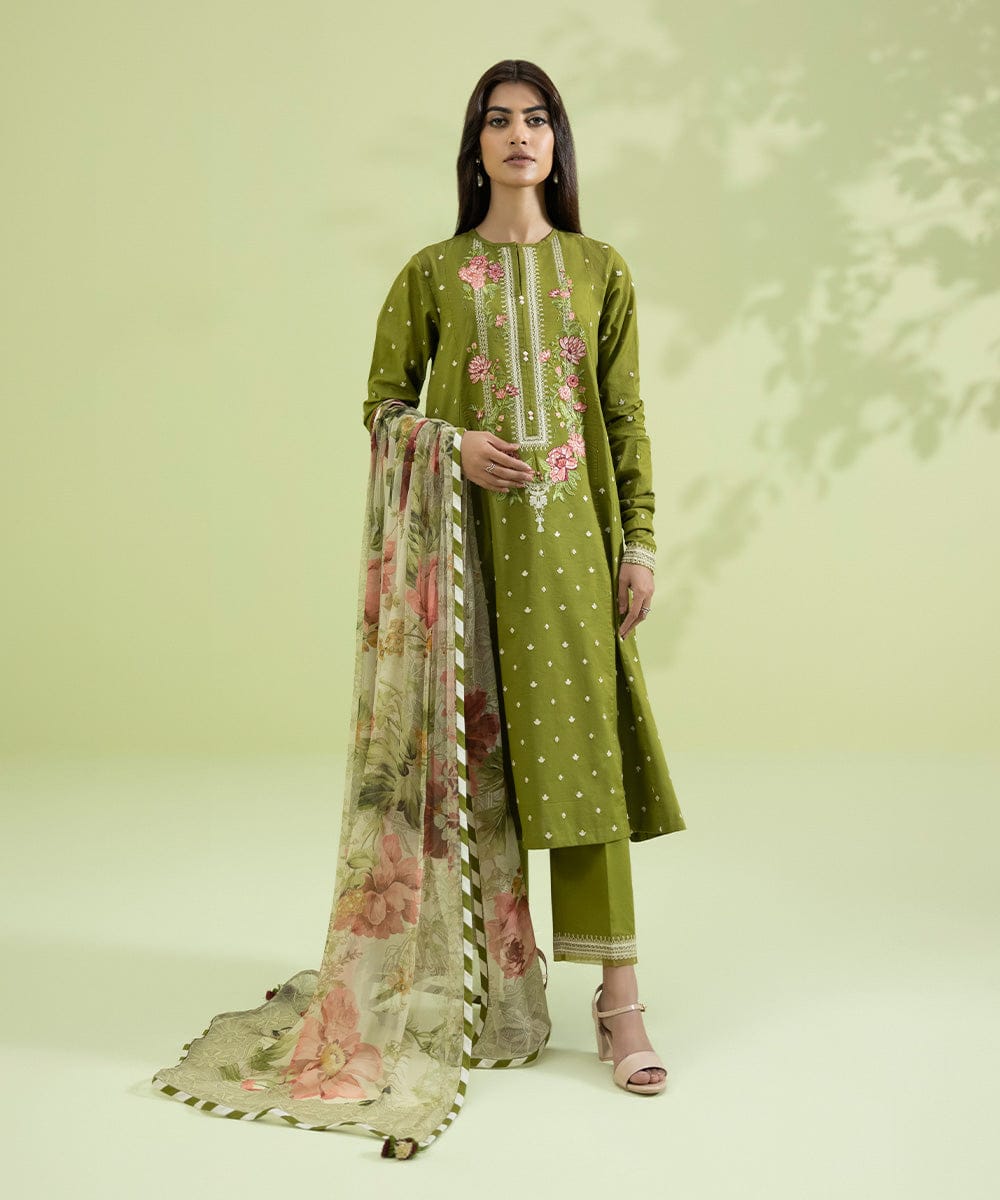 3 PC EMBROIDERED DHANAK SUIT - BG825