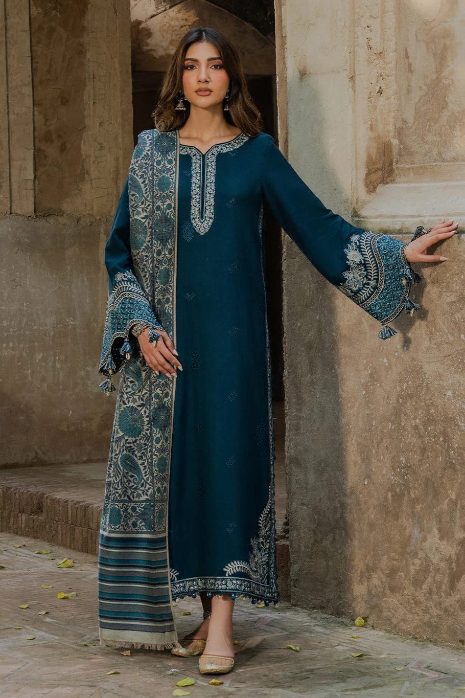 3 PC EMBROIDERED SUIT -BG845