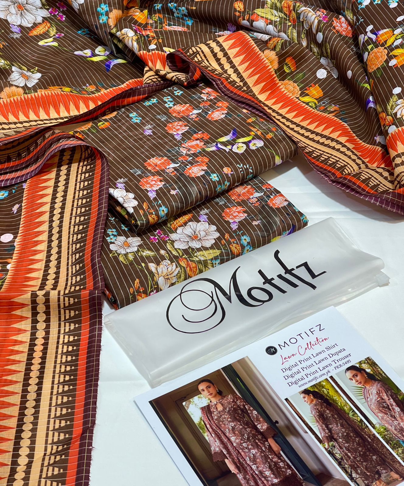 4983-MAIDA DIGITAL PRINTED CAMBRIC UNSTITCHED