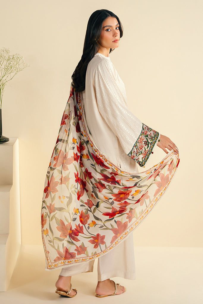 LUSTROUS PETAL-BG761