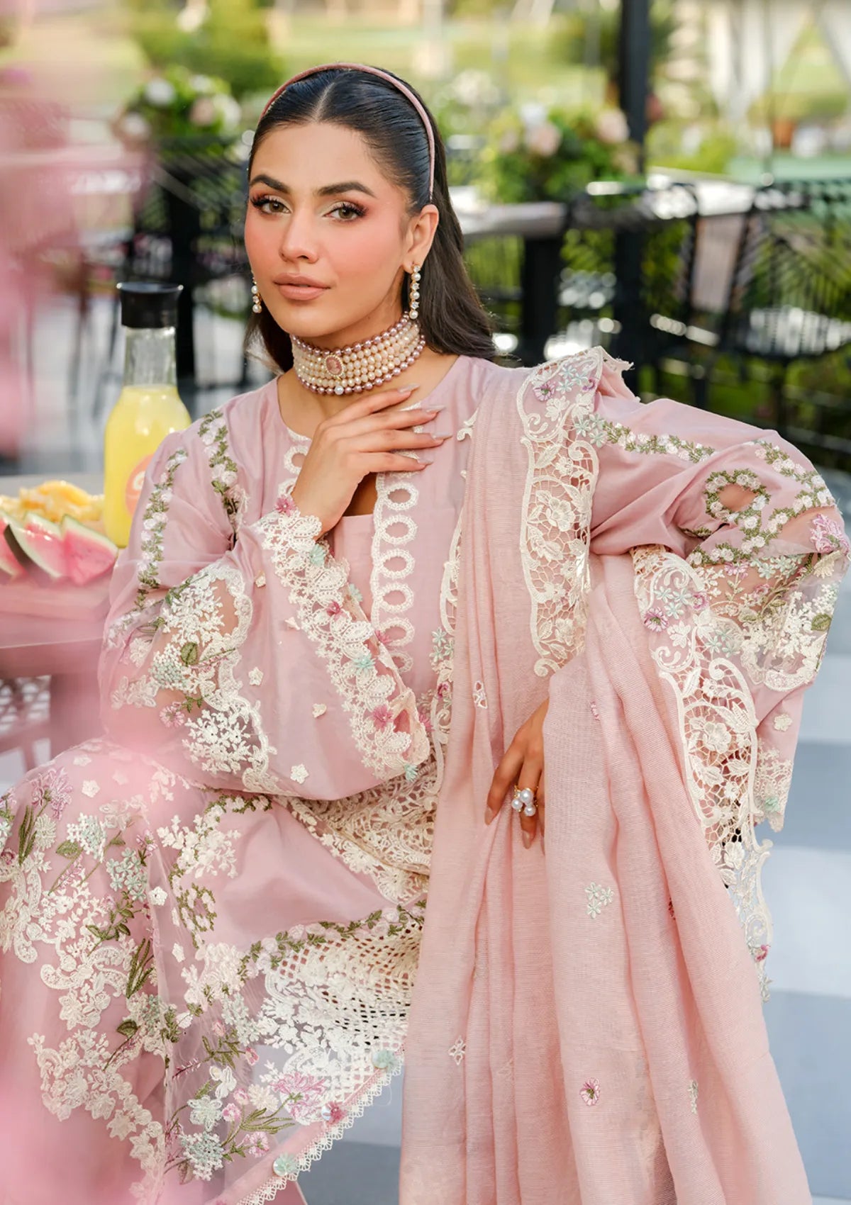 3PC EMBROIDERED LAWN SUIT - BG891