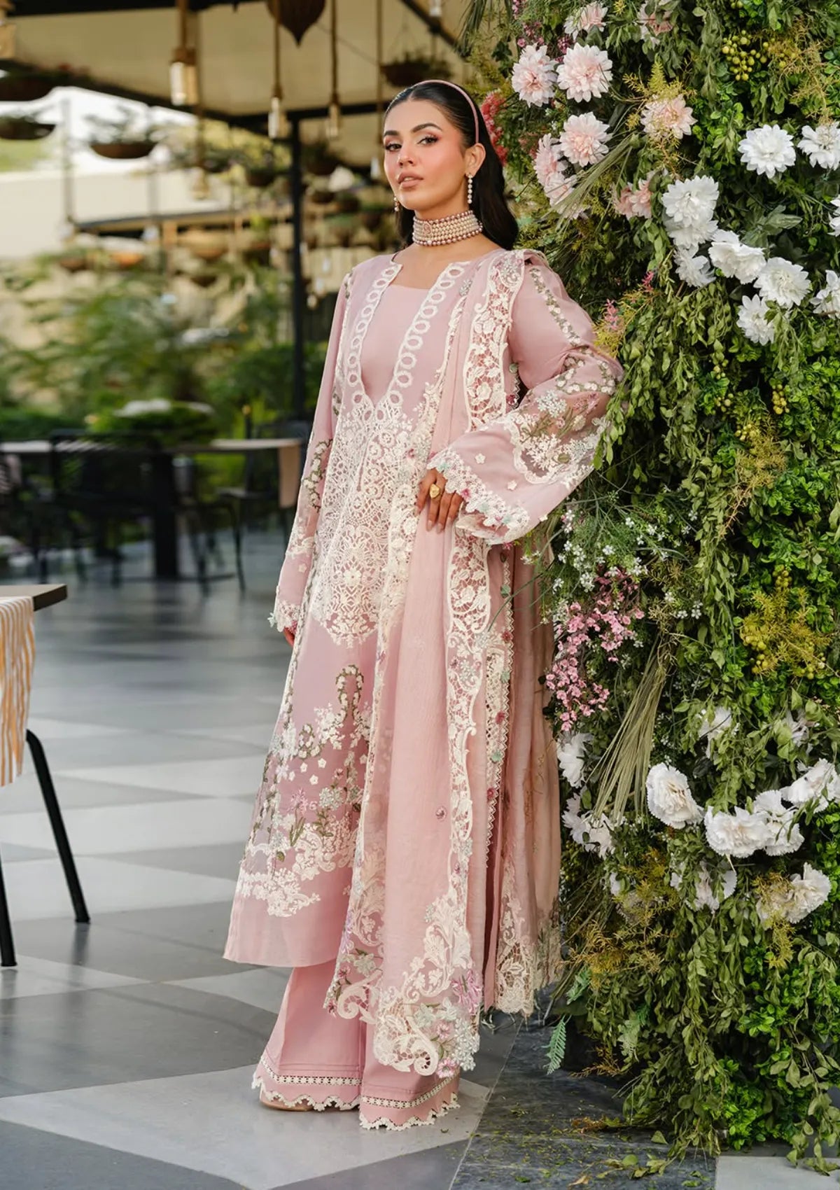 3PC EMBROIDERED LAWN SUIT - BG891