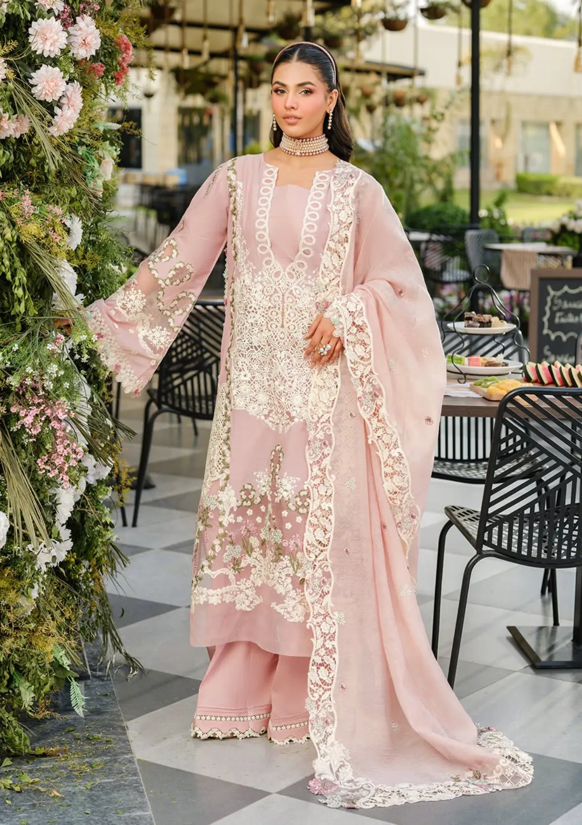 3PC EMBROIDERED LAWN SUIT - BG891