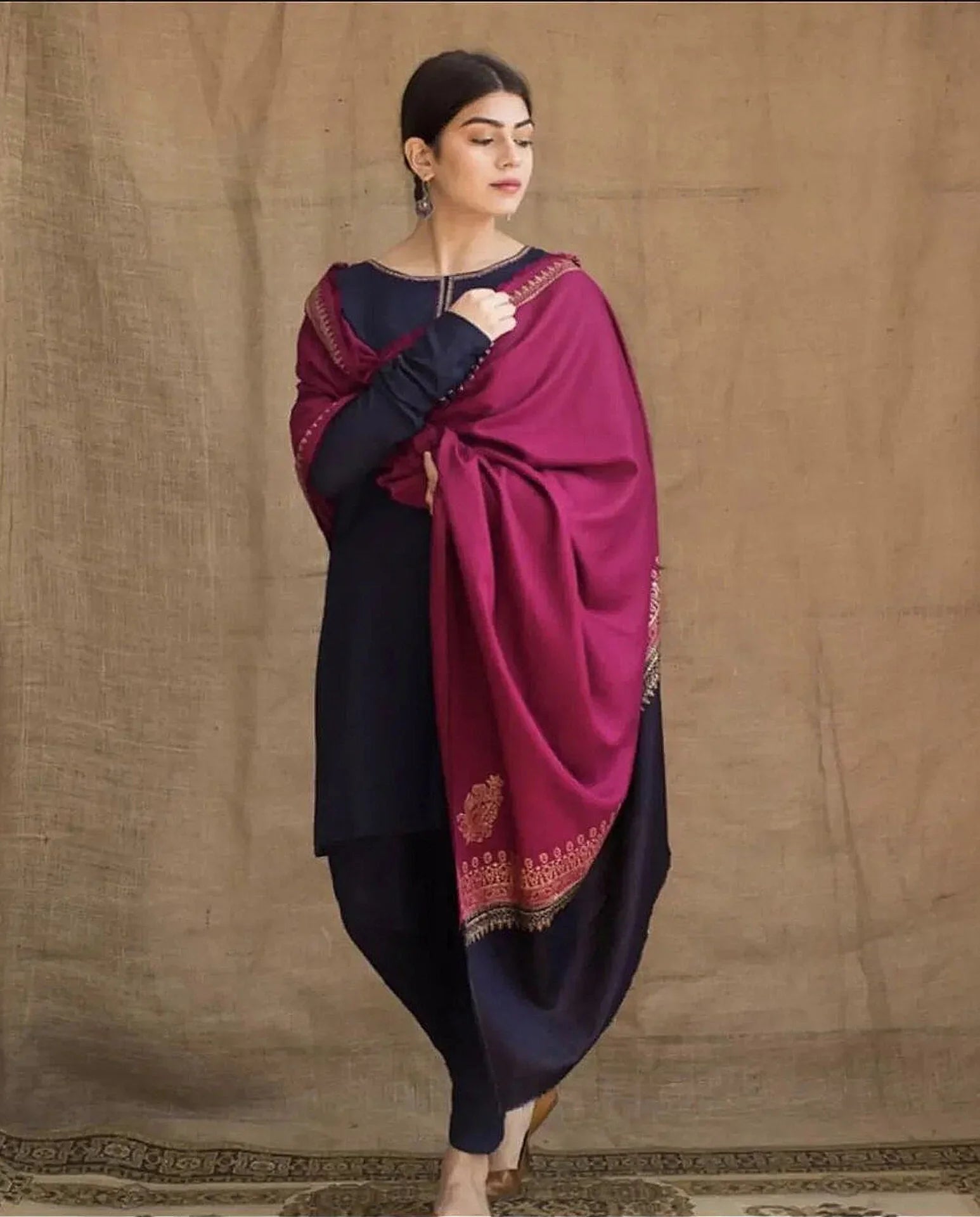 3 PC - EMBROIDERED DHANAK-BG580