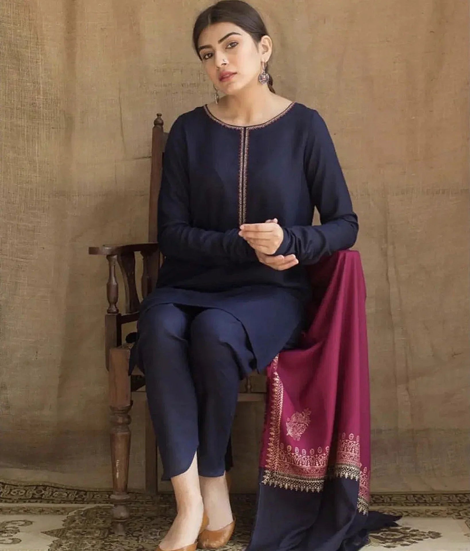3 PC - EMBROIDERED DHANAK-BG580